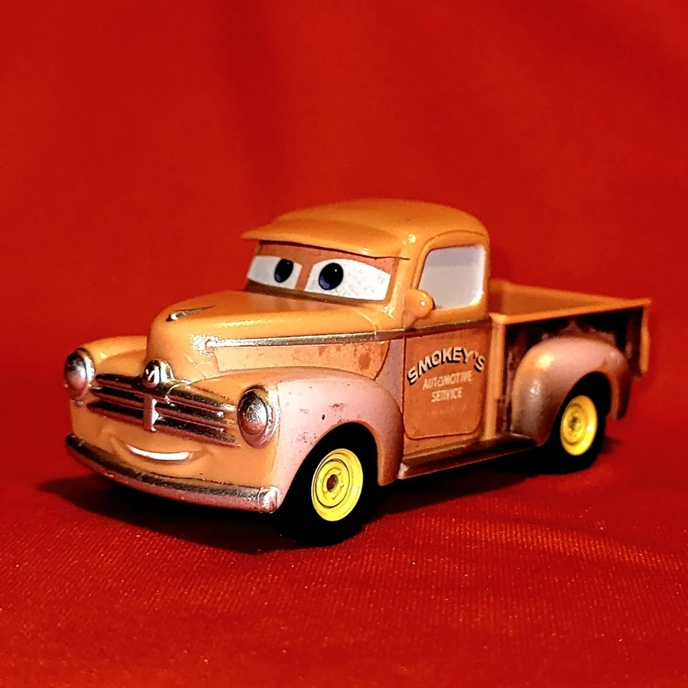 DISNEY PIXAR CARS Smokey's Service Truck PLASTIC